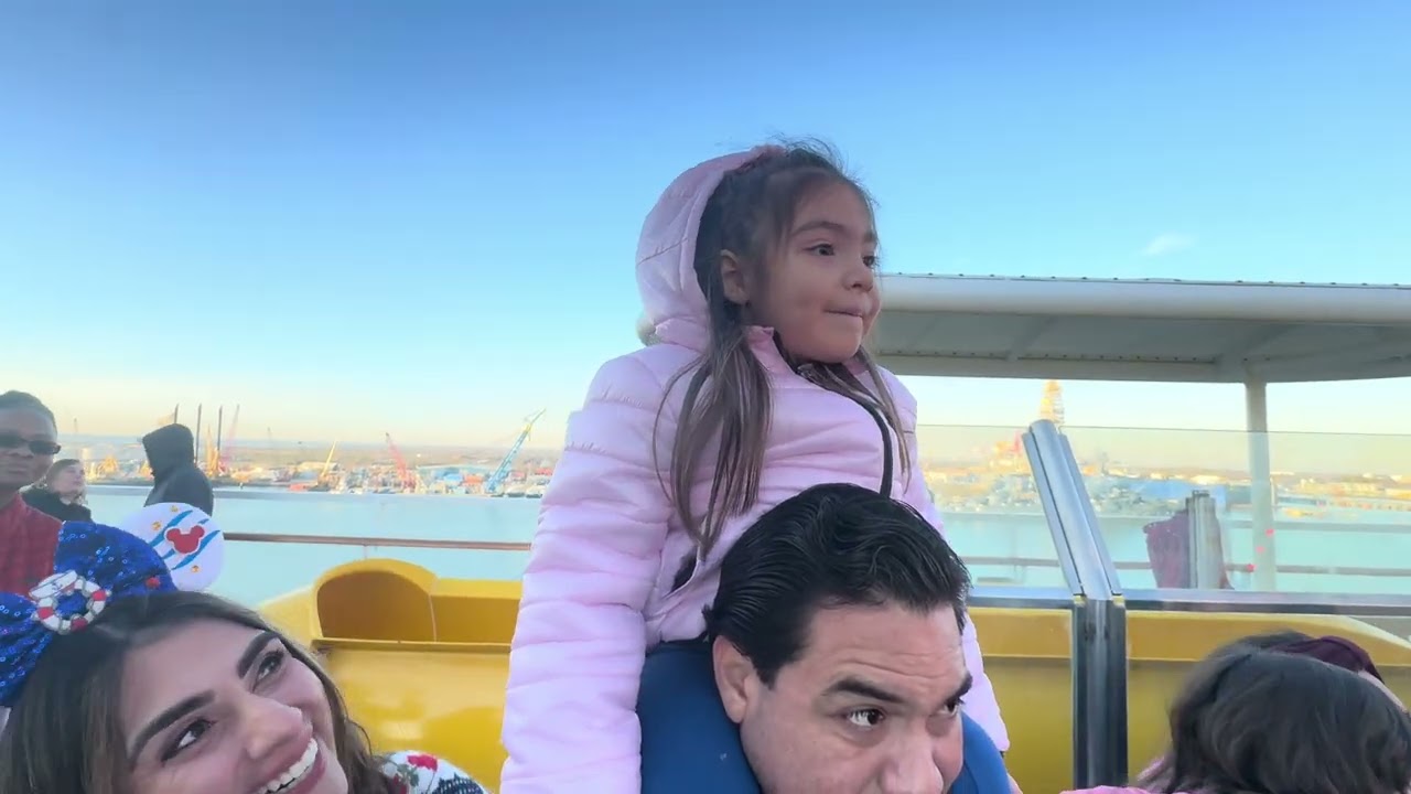 Sail away party with Roxstarr 