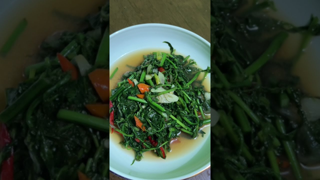 Simple, Tapi bisa bikin tambah nasi berkali kali Tumis pakis & ikan tongkol suwir