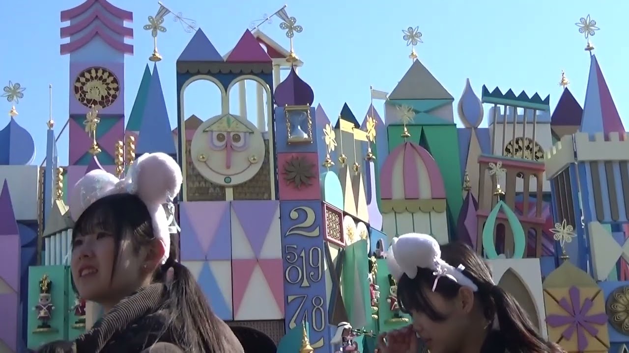 東京ディズニーランド　イッツアスモールワールドからくり時計