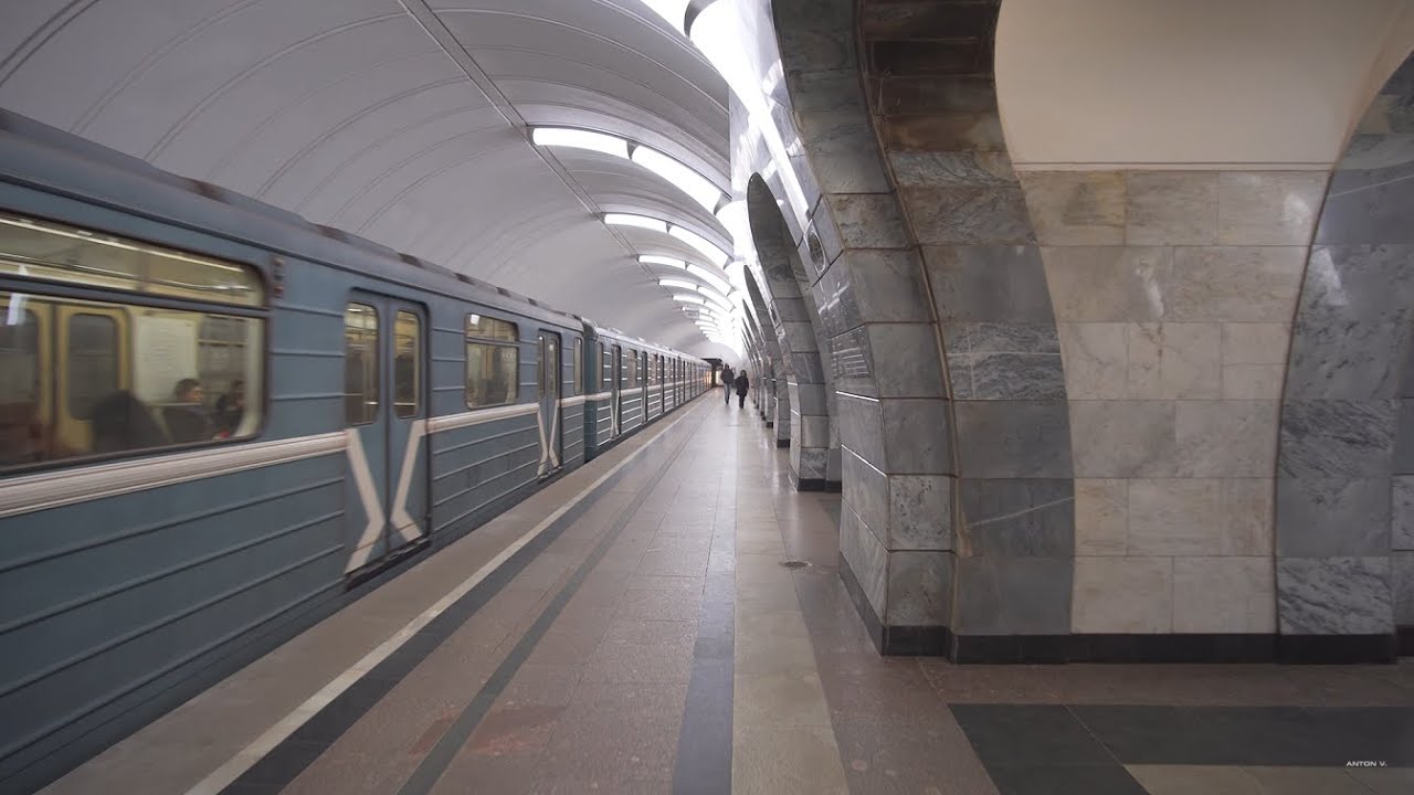Russia, Moscow, Metro night ride from Пролетарская to Чка́ловская