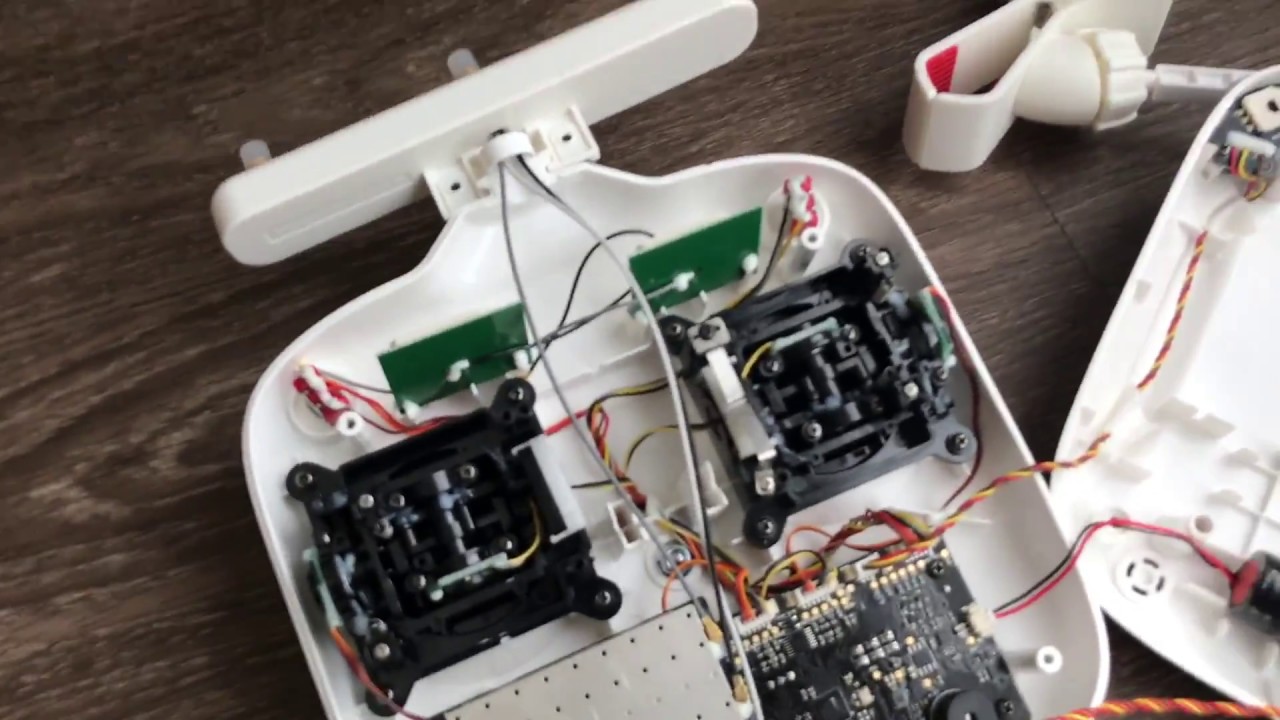 Я починил стандартную антенну DJI Phantom 3