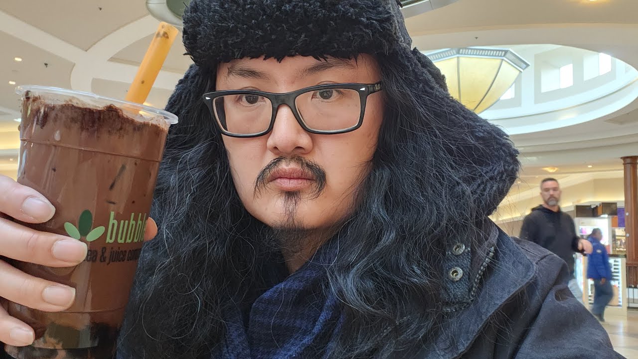 I ORDERED A CHOCOLATE BUBBLE TEA. Bubbles Tea & Juice Company complete