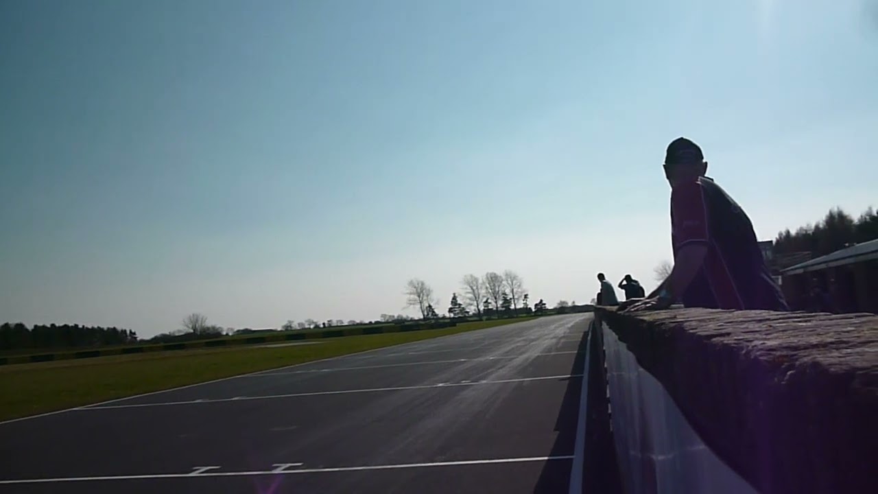 The Awesome sound of Dave Molyneux testing his KTM outfit