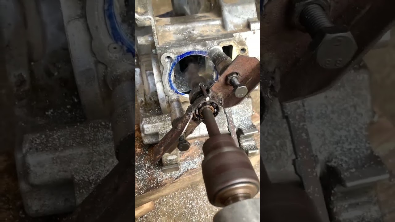 DIY Bore out tool for mio 63mm. Made from scrap metal and old bearings. #63mm #boreout #diy