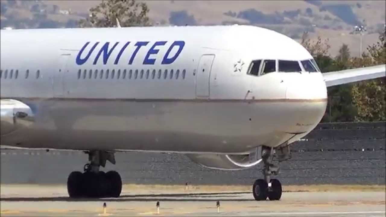 (9-18-15) [HD] Plane Spotting at the San Jose Int'l Airport - SF 49ers Charter Flight and More