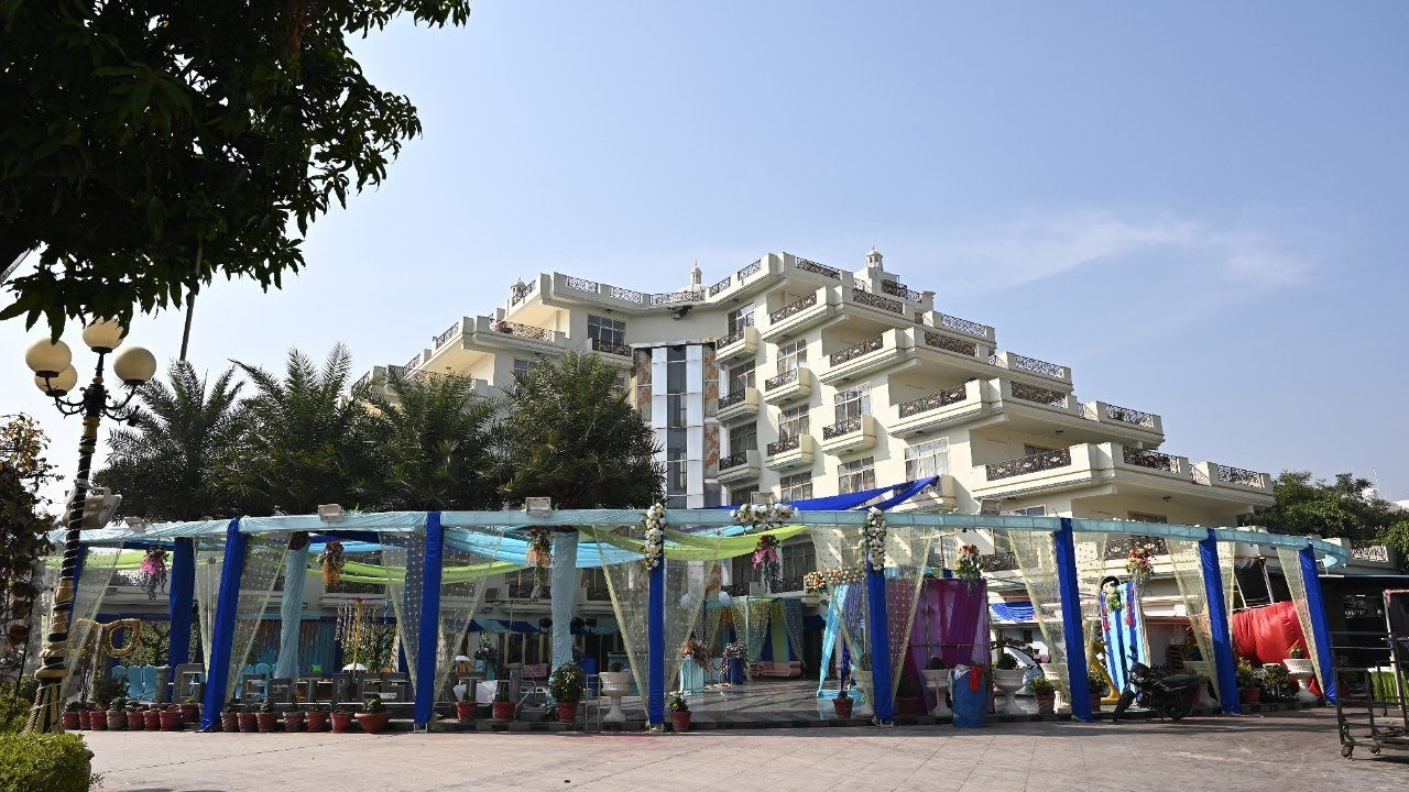 G Rest Hotel & Resort , Bani (Between Kanpur & Lucknow)