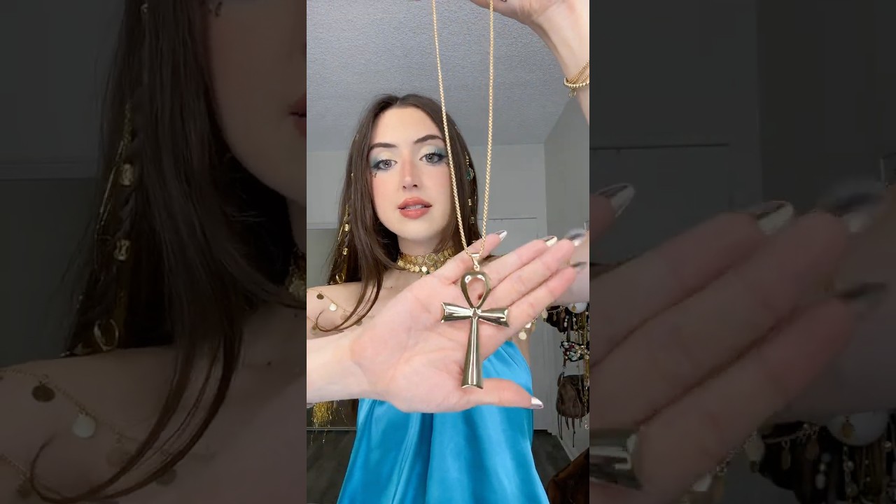 Turning myself into CLEO DE NILE.