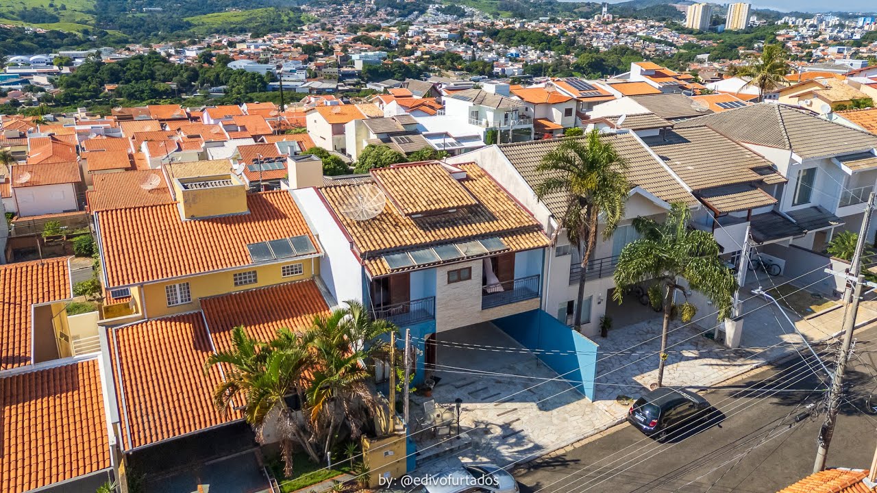 CASA À VENDA NO CONDOMÍNIO MIRANTE DO LENHEIRO EM VALINHOS, SÃO PAULO. #690851090-45