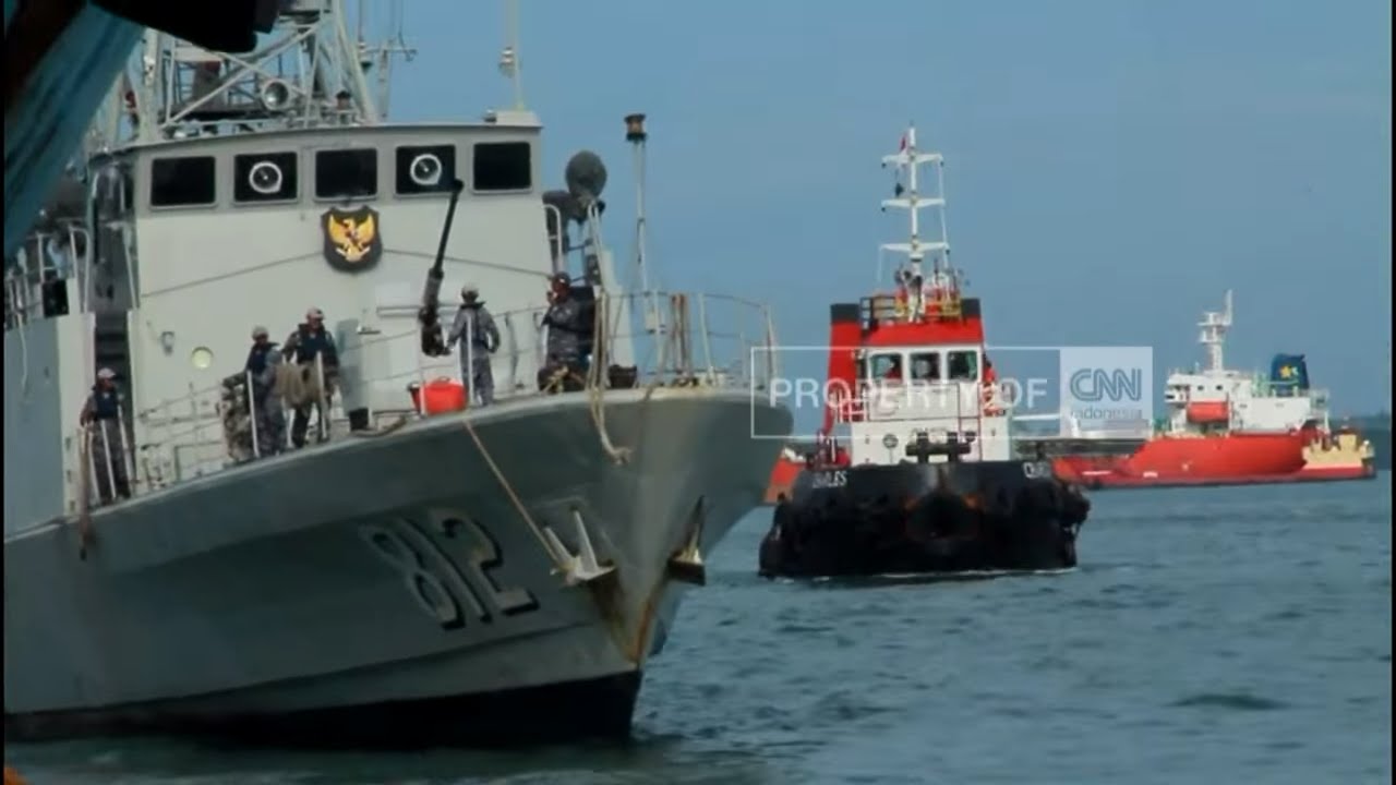 Lepas dari Penyanderaan, Kapal Tunda Charles Dikawal Kapal Perang