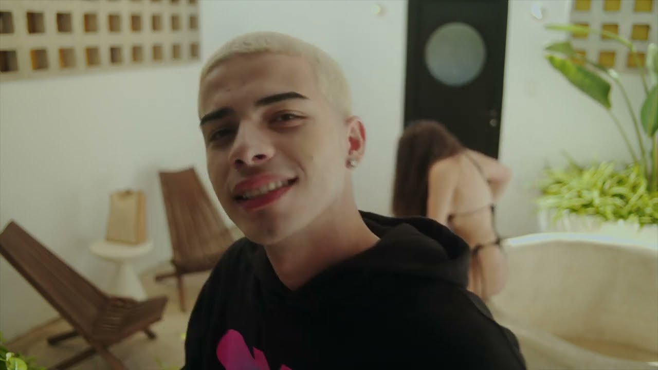 Tiffany (Video Oficial)
