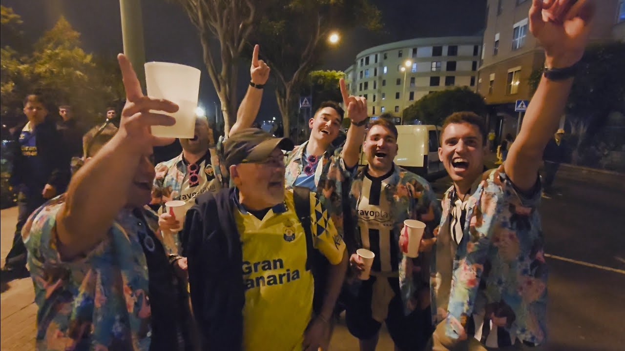 Castellón Fans Celebrate Late Draw in Las Palmas 