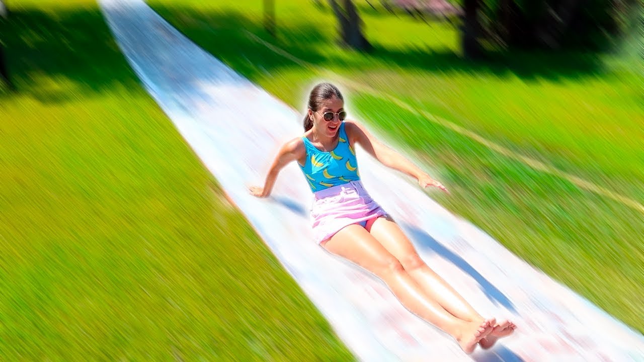 SCIVOLO D'ACQUA IN CASA! (Water Slide Challenge)