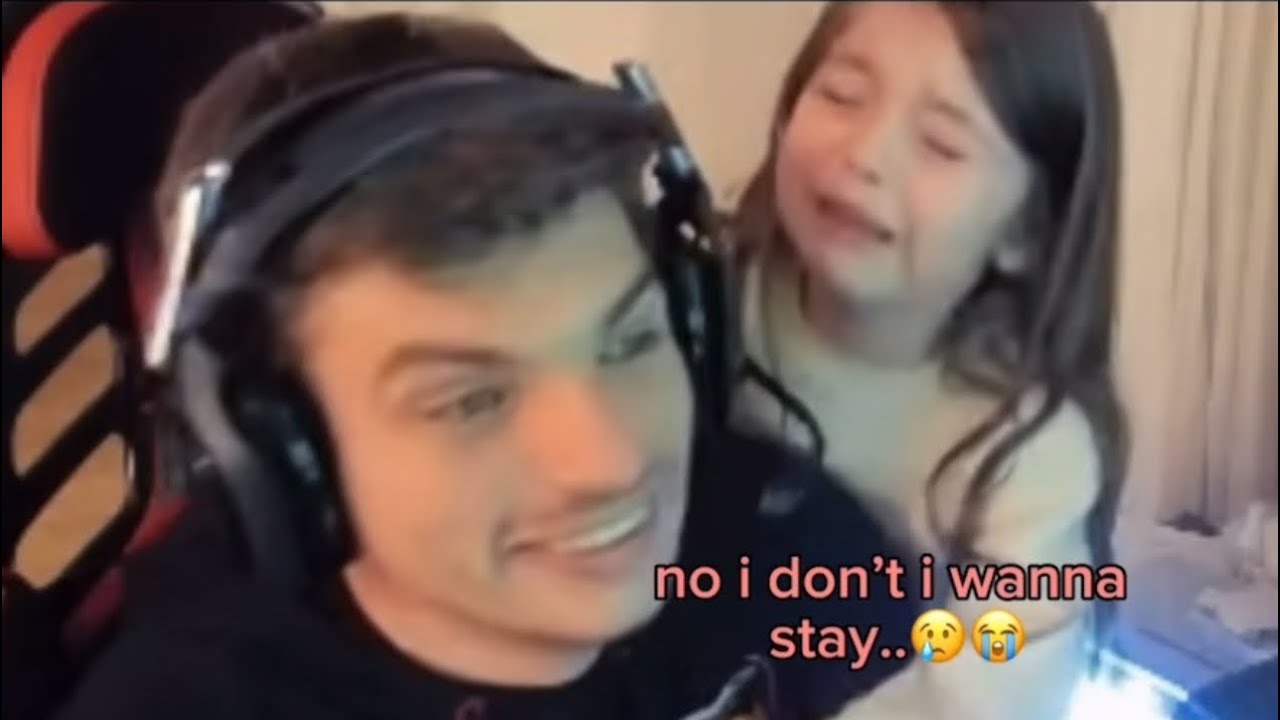 Penelope annoying Max Verstappen for 5 minutes straight + funny Max live streams