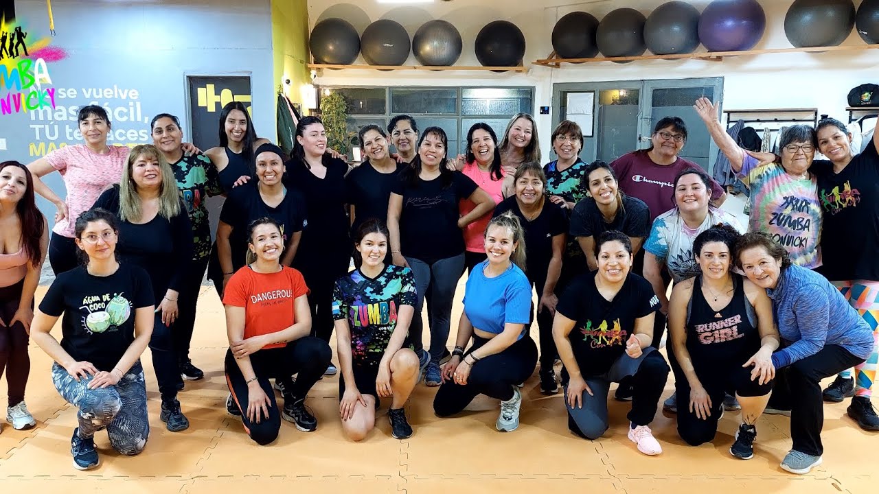 Dale con la correa - Dj Luciano Antileo | Coreografía Victoria Aguilar 