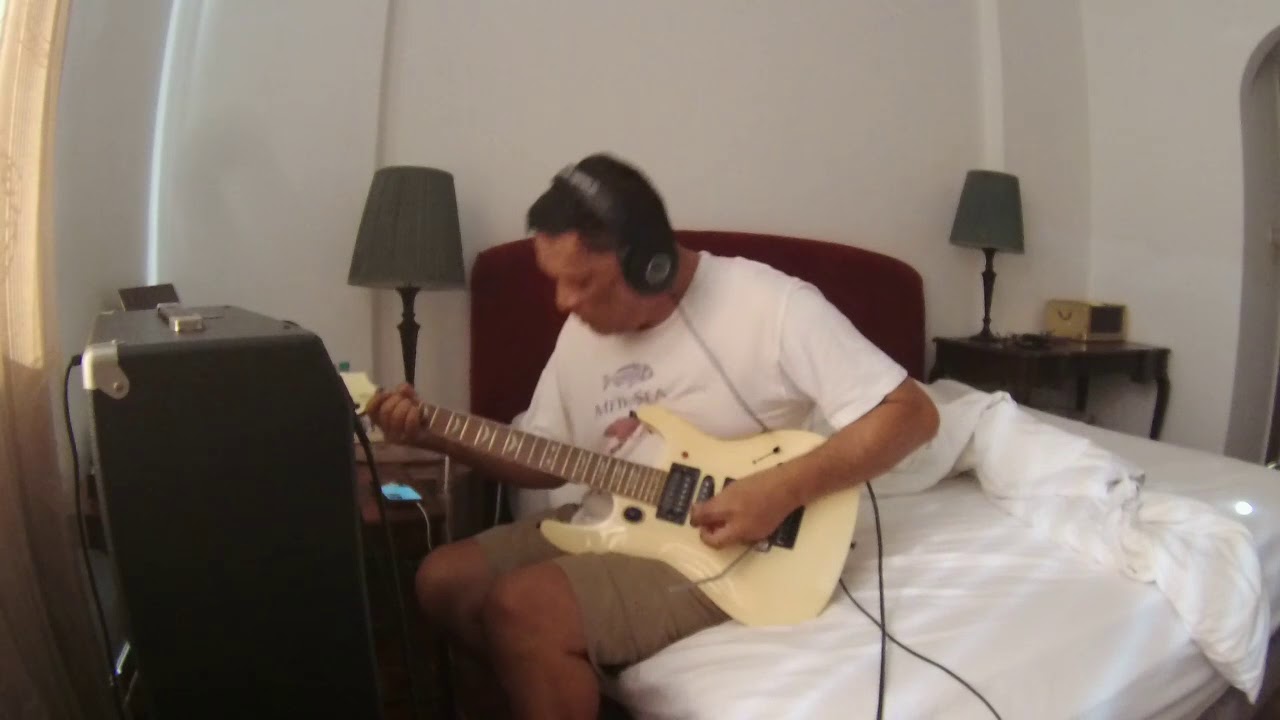 Eruption cover by johan taharin 10 15am 1st feb 2018 fed territory day🎸