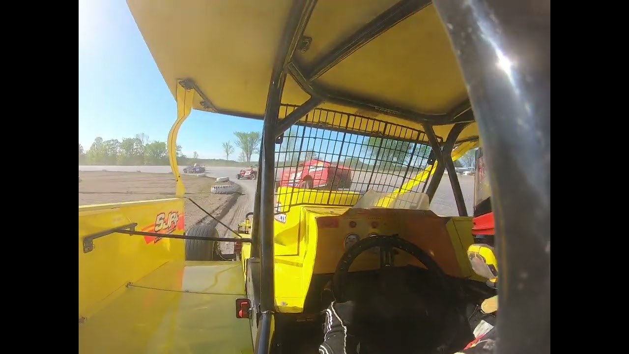Devils Bowl speedway may 26 heat race