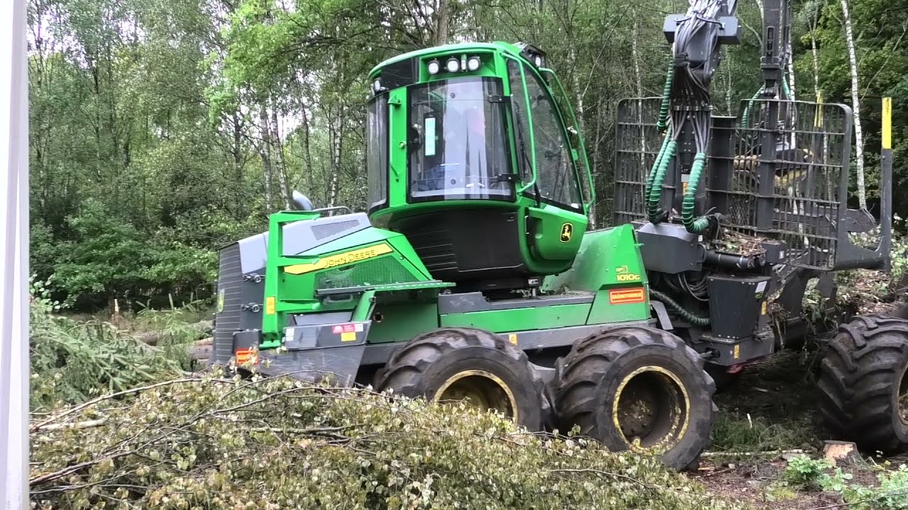 Ännu en monstermaskin vid Dyhrs Garage - Plockepinn för vuxna 🧐