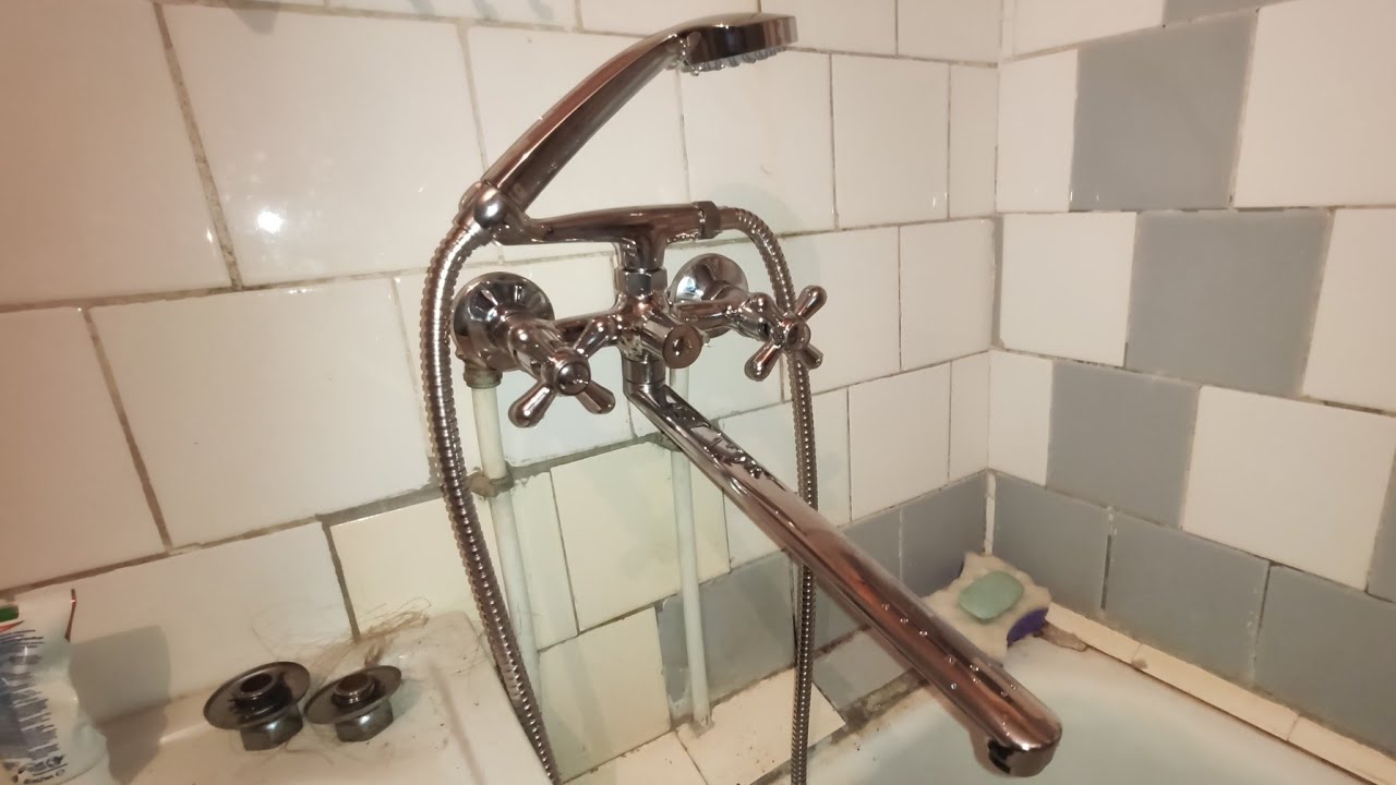 Как заменить старый смеситель на современный | Будни сантехника