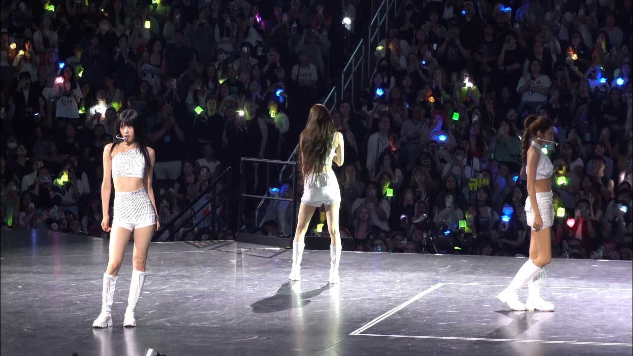 izna (이즈나) - GOLDEN (KPOP DEMON HUNTERS | 250801 | KCON LA 2025 | 1080P Fancam (직캠)