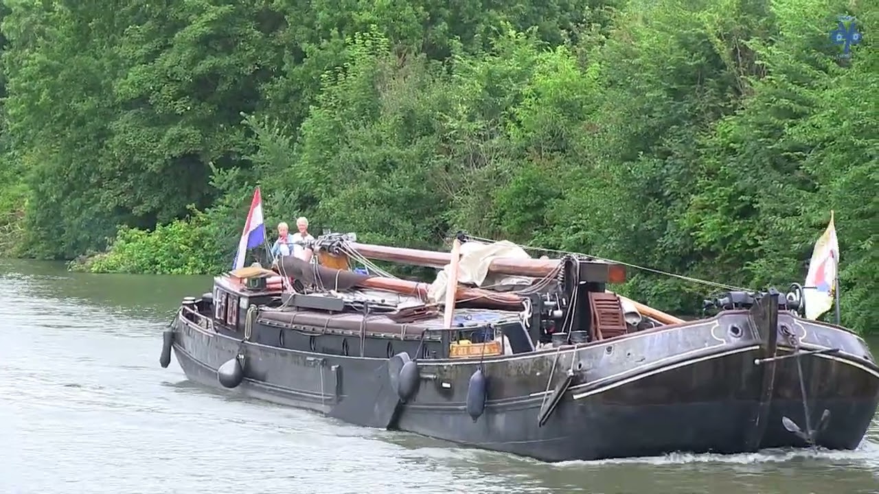 Historische schepen veroveren Vreeswijk