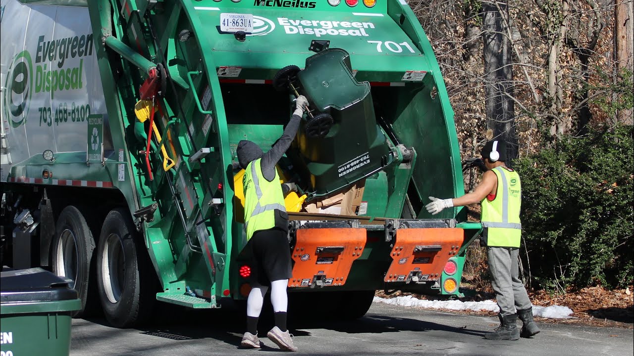 Quickest Evergreen Recycling Crew | LET2 and LR Rear Loaders