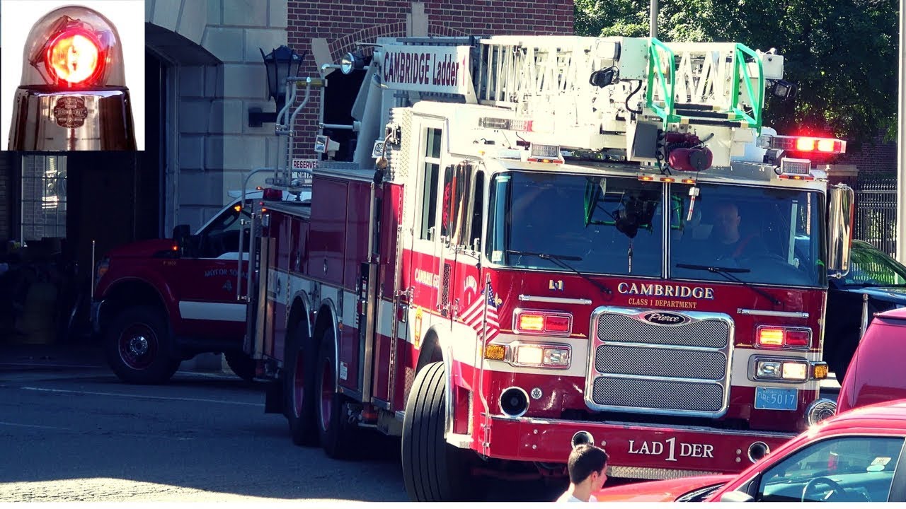 Cambridge Fire Ladder 1 Responding From Quarters - Q-Siren + Dual Air Horms