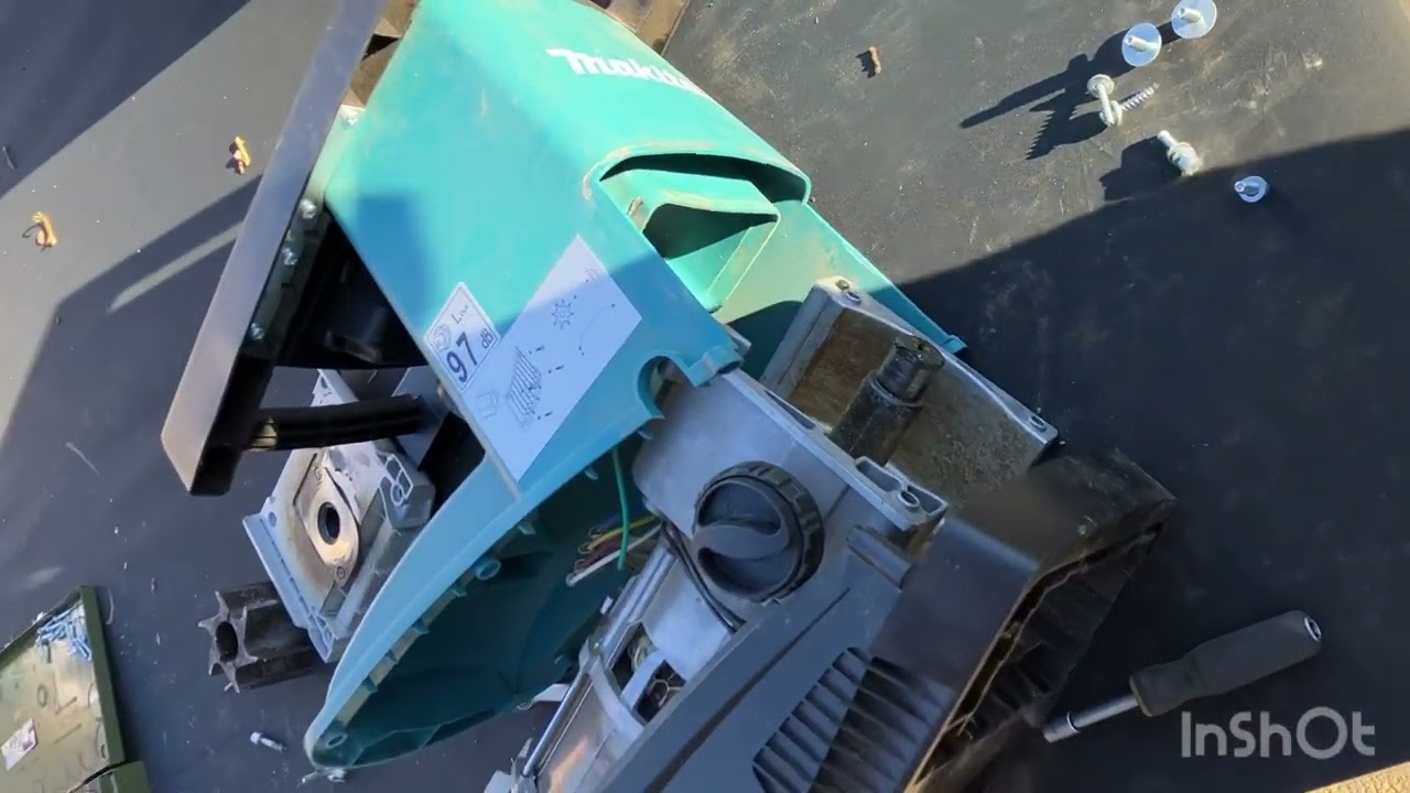 Makita UD2500 ágdaráló, a kiherélt biztonság és egyéb baromságok rémes minőségben