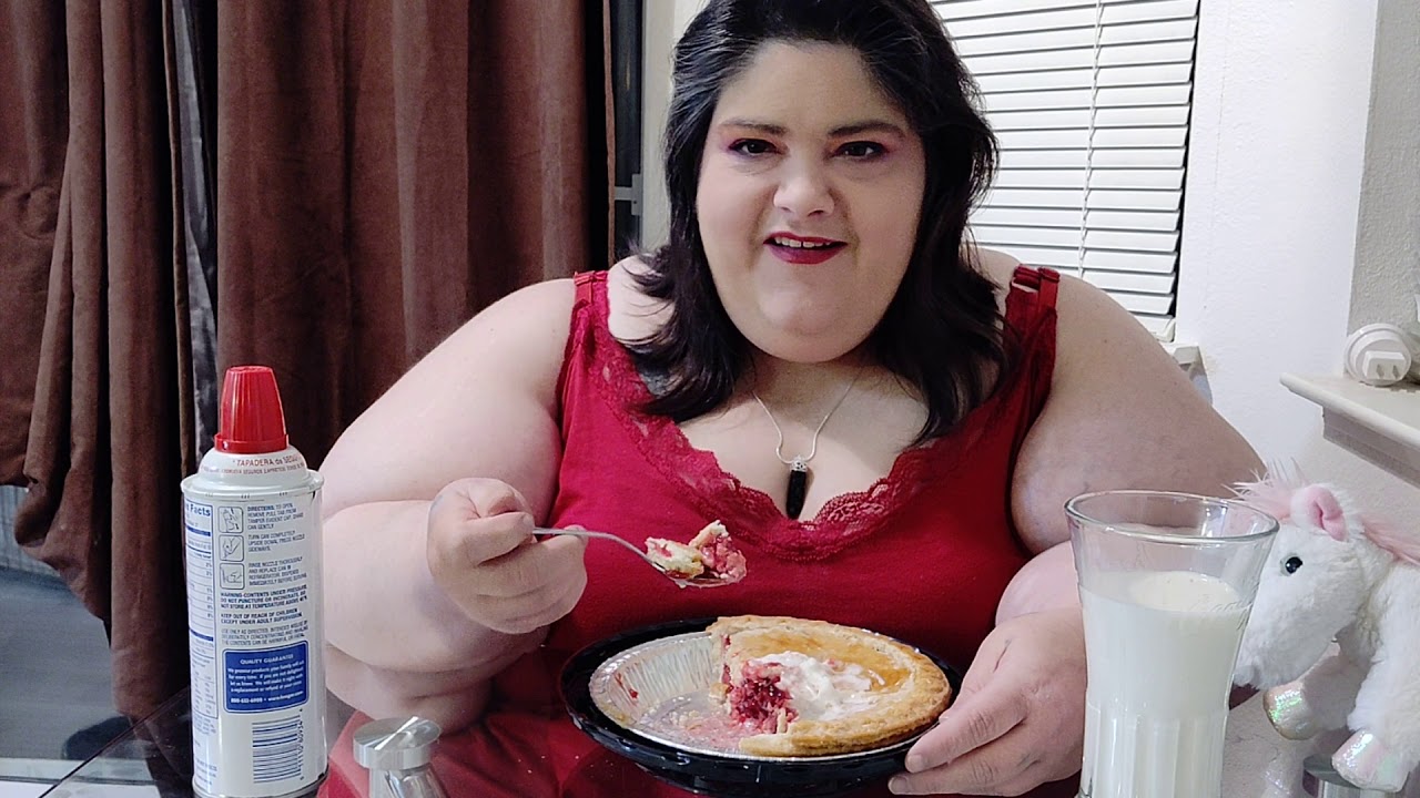 Cherry Pie Mukbang
