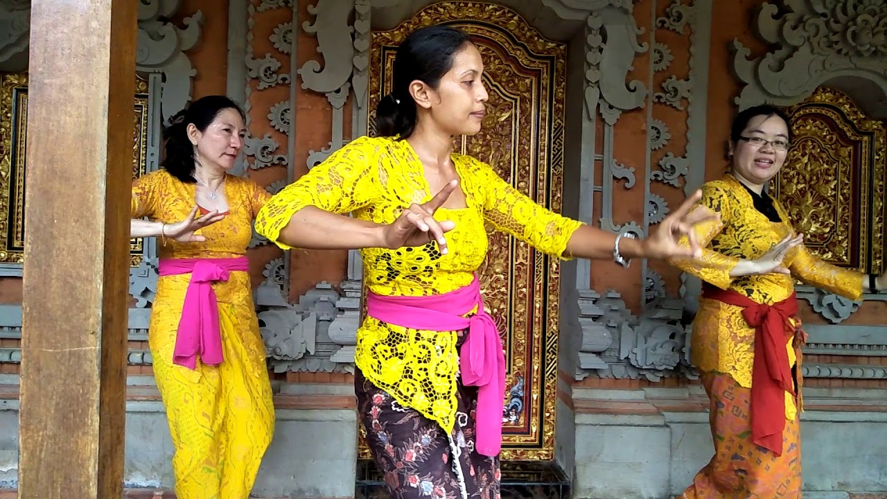 TRIP BALI BUDGET BACKPACKER 
NUANSA TRADISIONAL BALI
DIRECT OWNER RESERVATION :
Wayan Gunawan/facebo