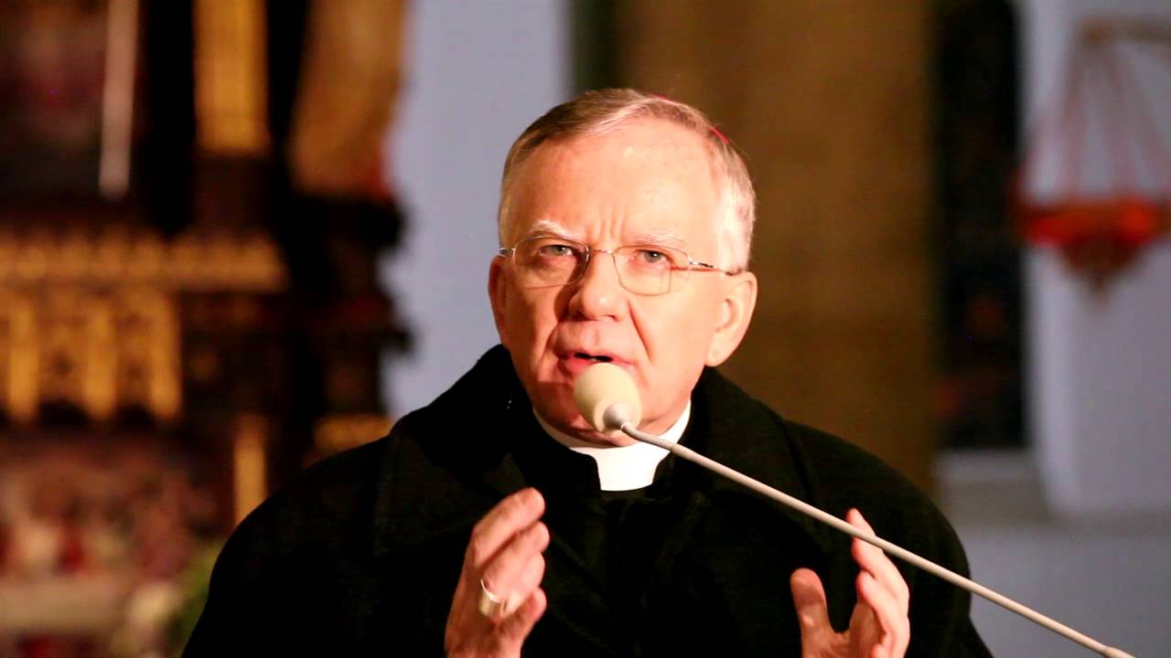 Czy cierpienie niewinnych nie dowodzi, że Bóg nie istnieje? | abp Marek Jędraszewski