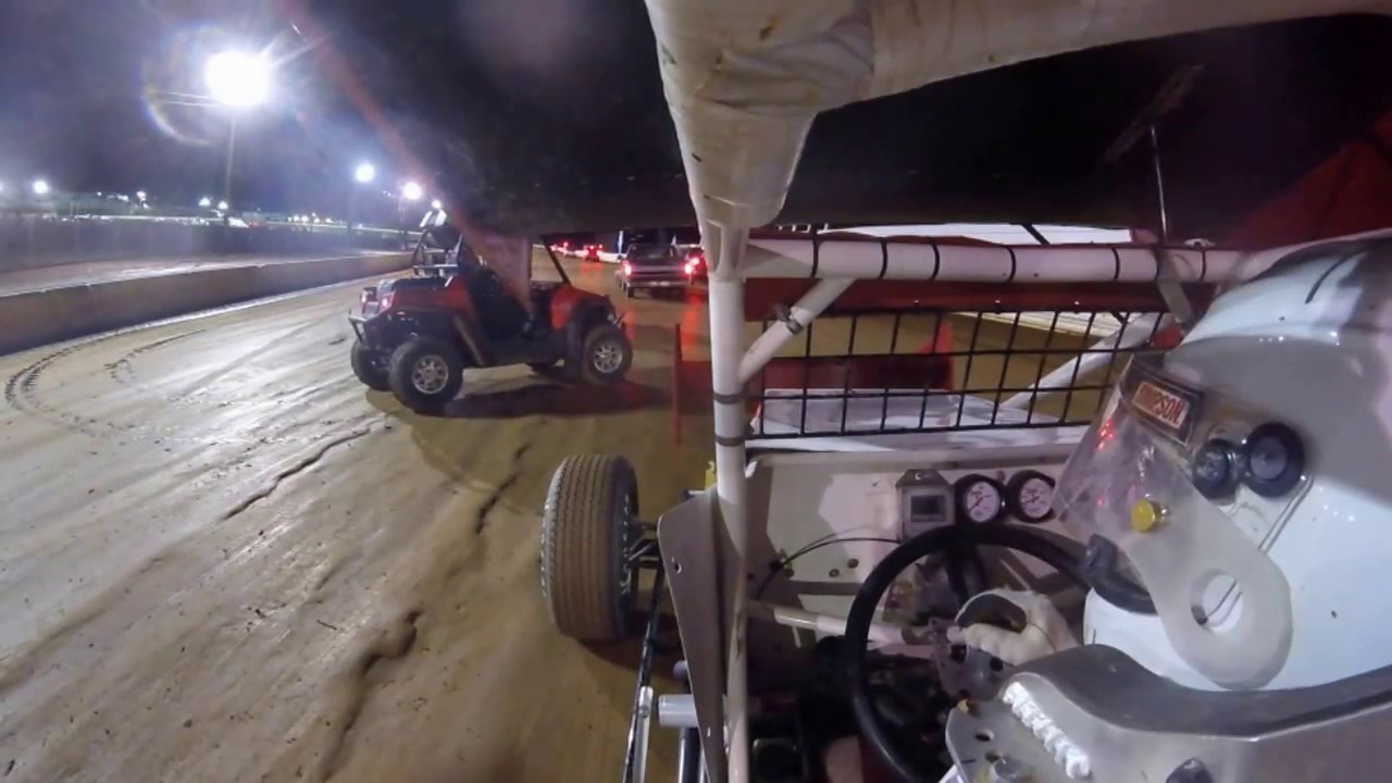 305 sprintcar at Portroyal speedway 4/1/17