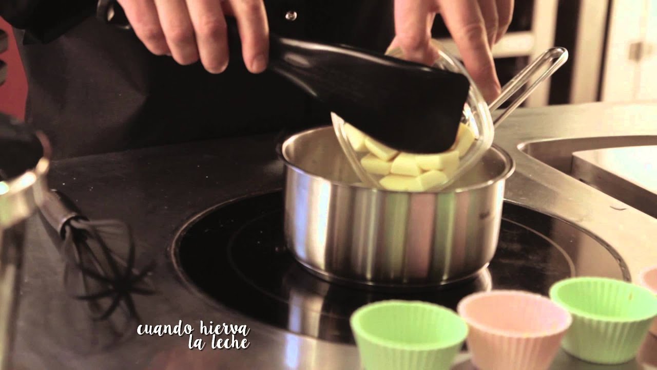 Flan de chocolate blanco. Endulza tu vida en 5 minutos