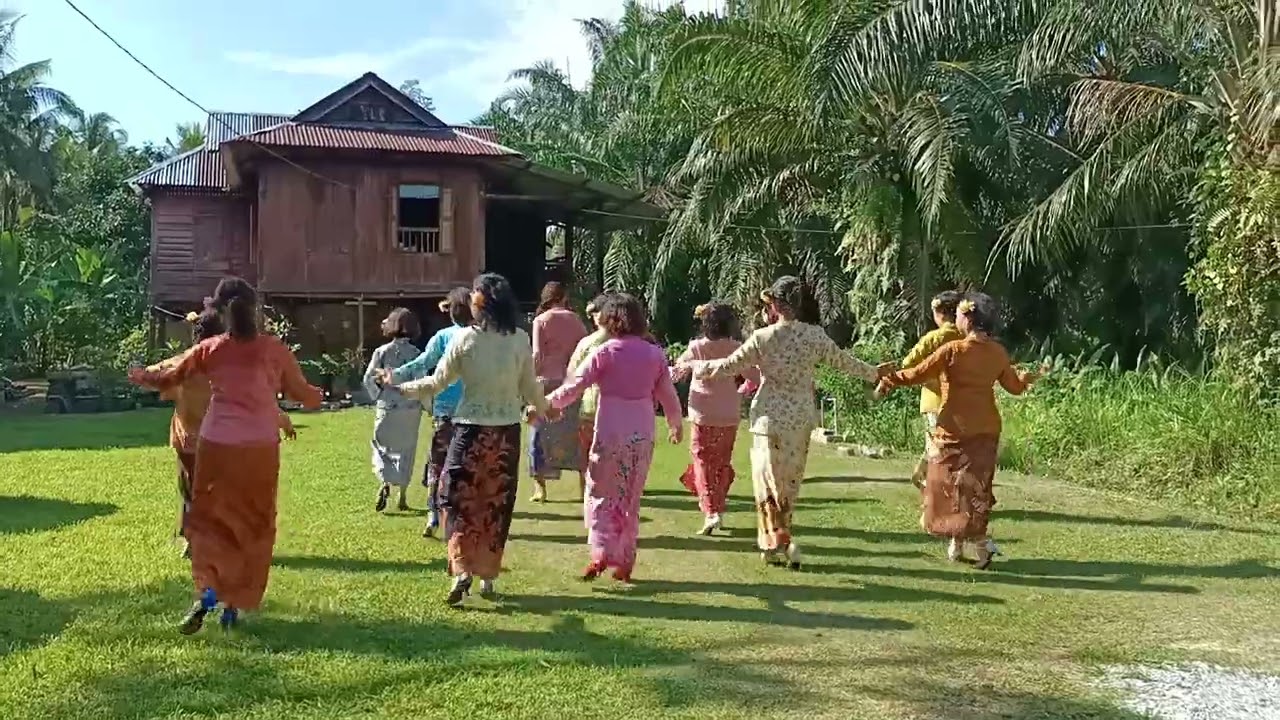 Tarian Madu Dan Racun Choreographer ☞Doris Lim