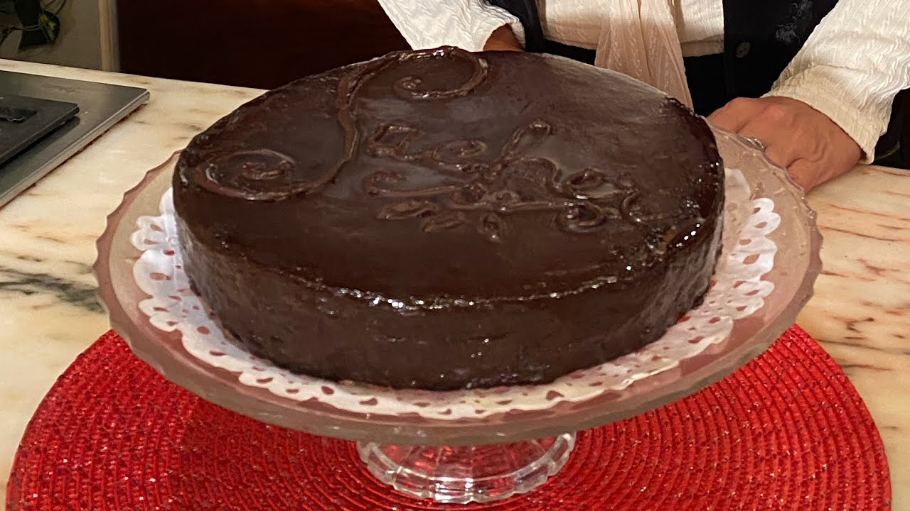 برنامج كل واشكر - تورتة شيكولاتة جديدة سهلة بدون بيض او زبدة او كريمة والجاناش اقتصاديsacher cake