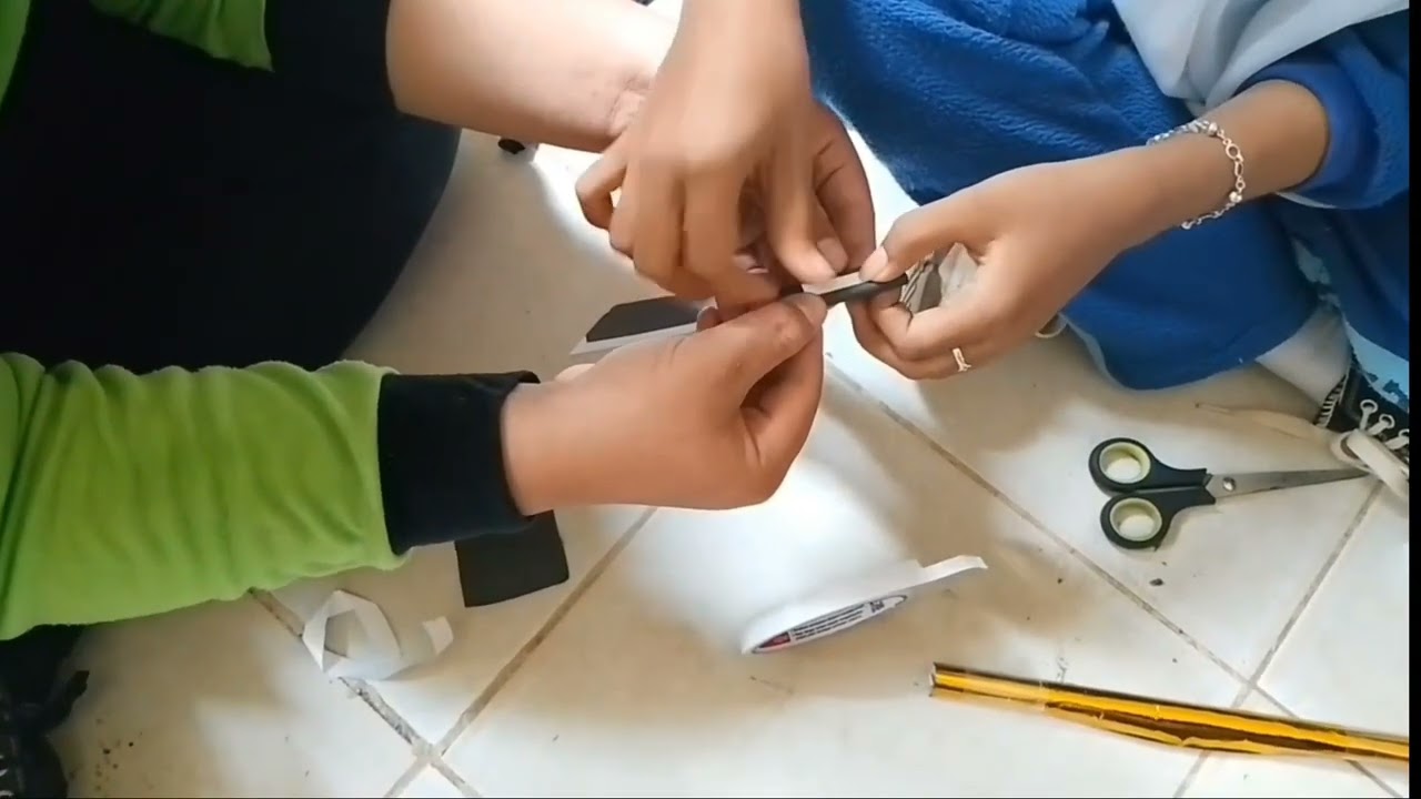 video kreasi kelas x4, SMA NEGERI 1 KELAYANG 