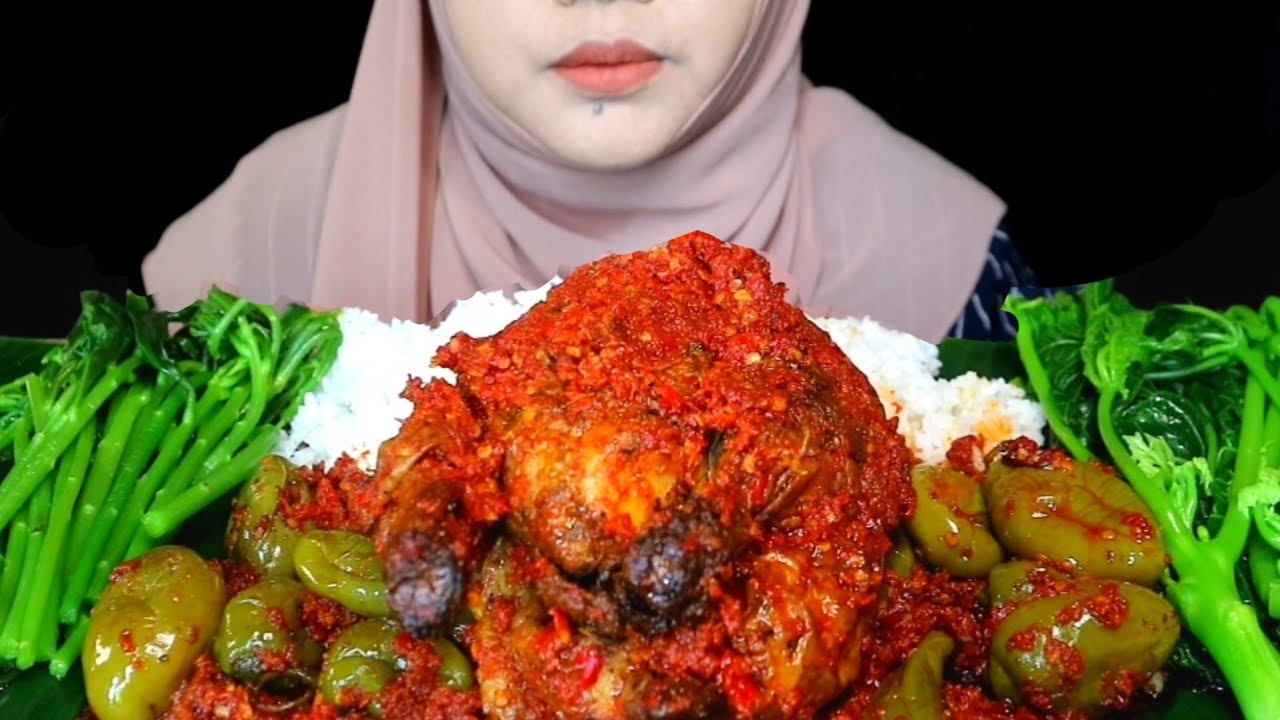 PEDAS UGAL-UGALAN..!! AYAM UTUH CABE GENDOT, DAUN GINGSENG