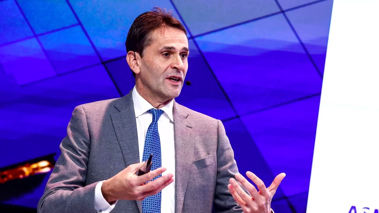 Global AI rush helps ASML with orders, but China outlook dims | REUTERS