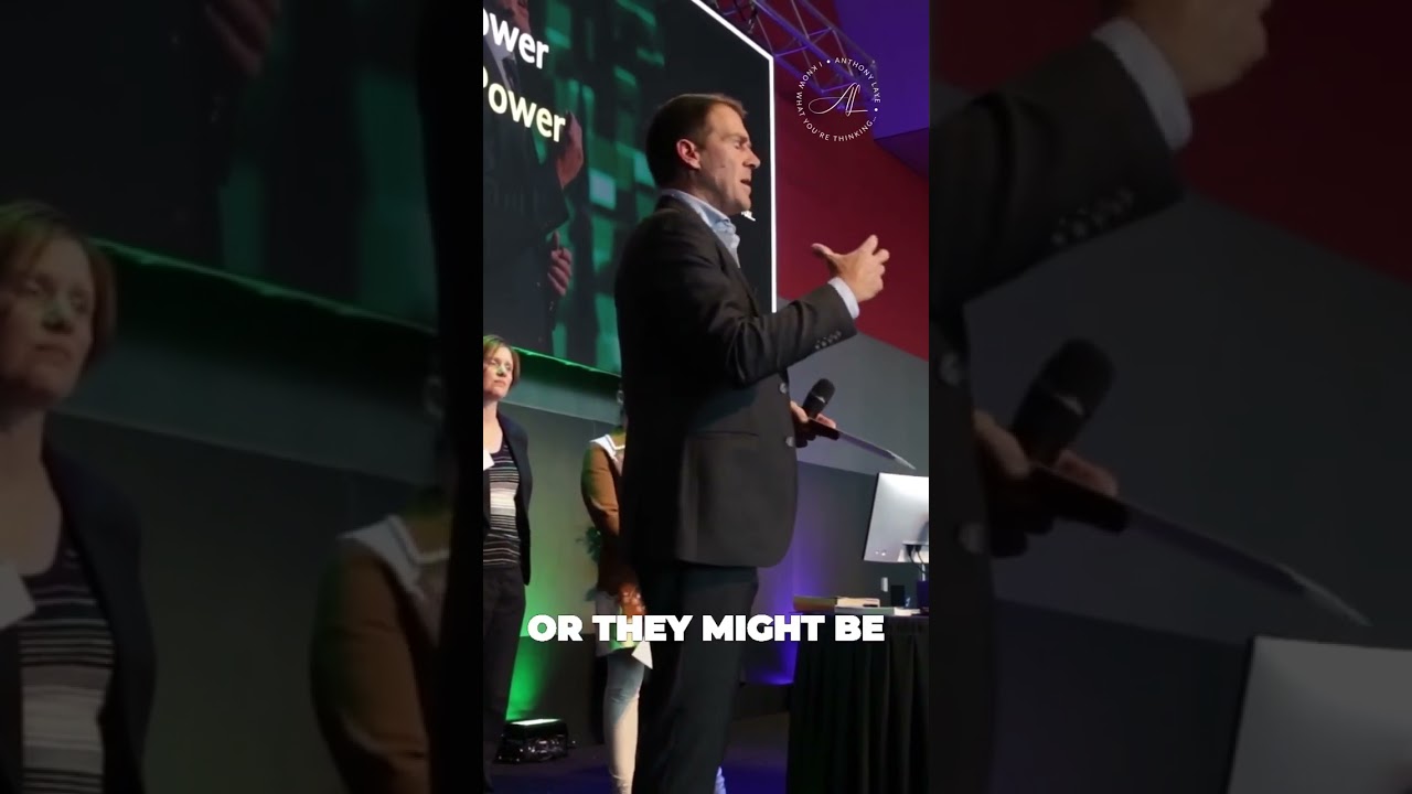 Body Language Decode 🕵️&zwj;♂️: Spotting Limbic Responses and Why They Matter! 🧠✨ ㅤ Reading body languag