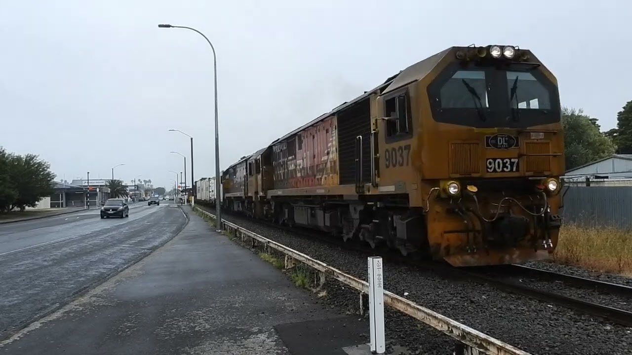 620 & 623 on a cloudy day (30/12/25