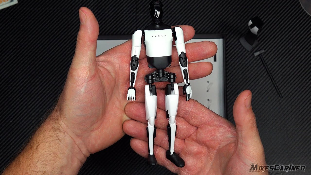 Tesla Bot Action Figure -- Unboxing & Detailed Look