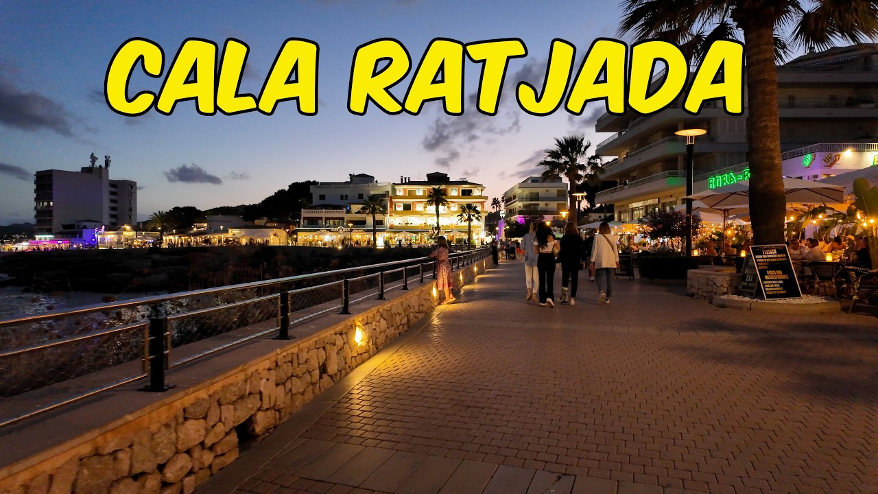 Cala Ratjada -  am Abend vom Hafen bis Son Moll September 2025 Mallorca - blaue Stunde Nightwalk