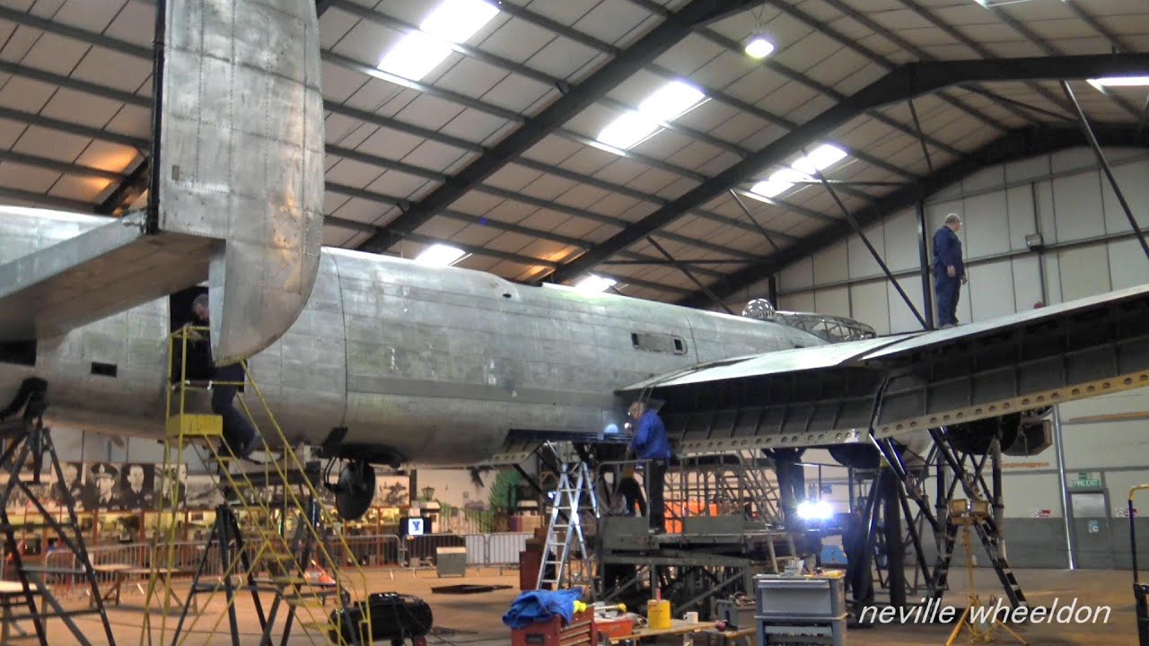 Видео 203 Реставрация Lancaster NX611 6-го года выпуска... Установлена ​​нервюра крыла 22.