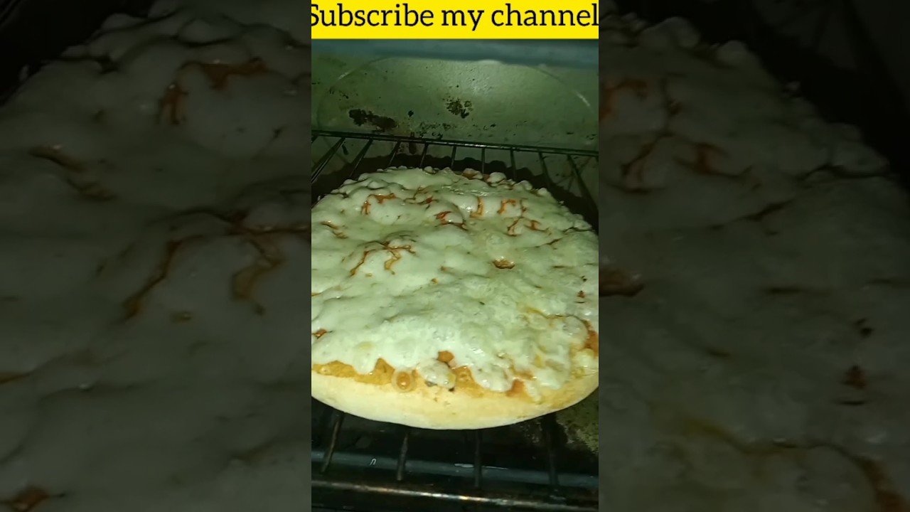बेक hote हुए pizza dehka हैं @VeggiePaaji #shorts #youtubeshorts #shortvideo #food #streetfood