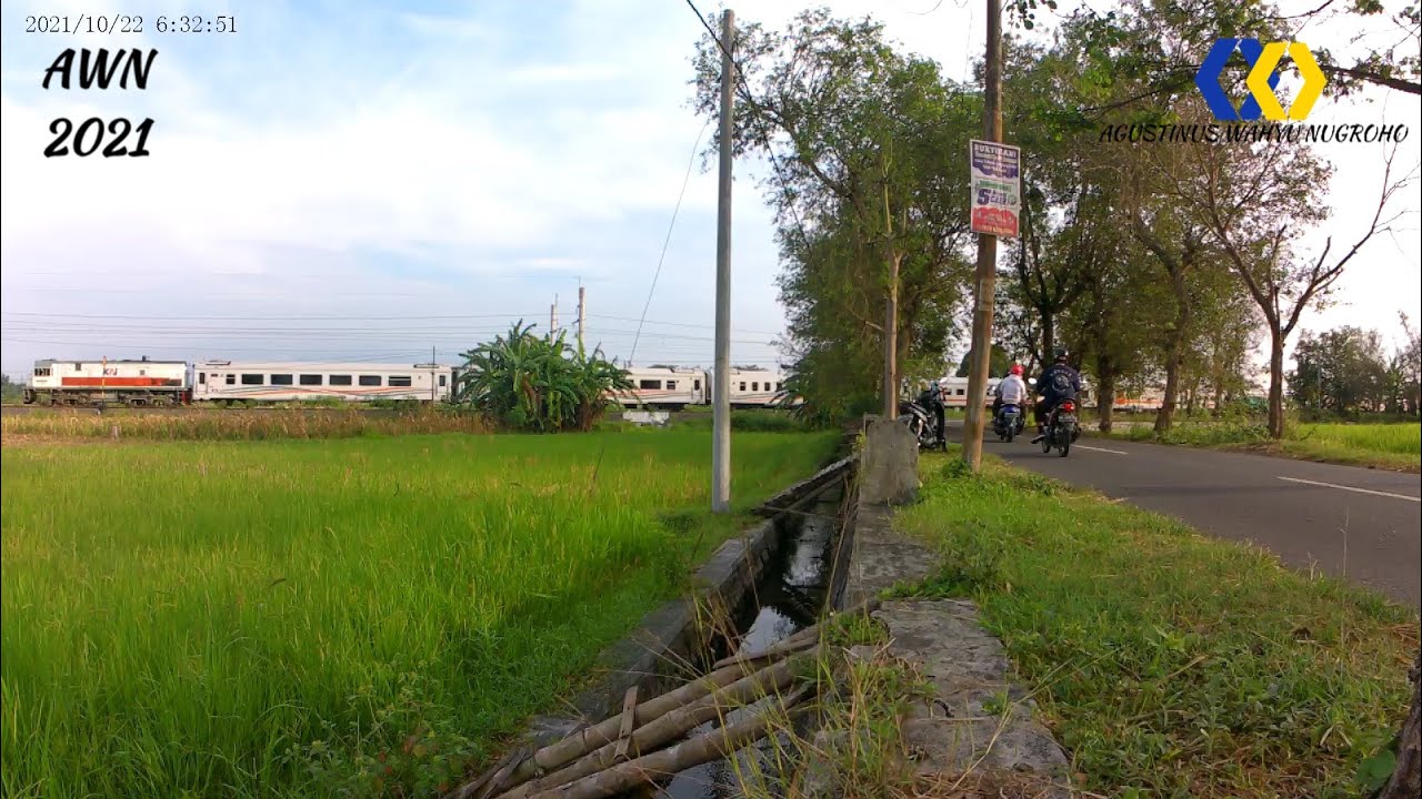 Nonton kereta melintas di JPL 295 Kutu #klaten #krljogjasolo #keretaapi