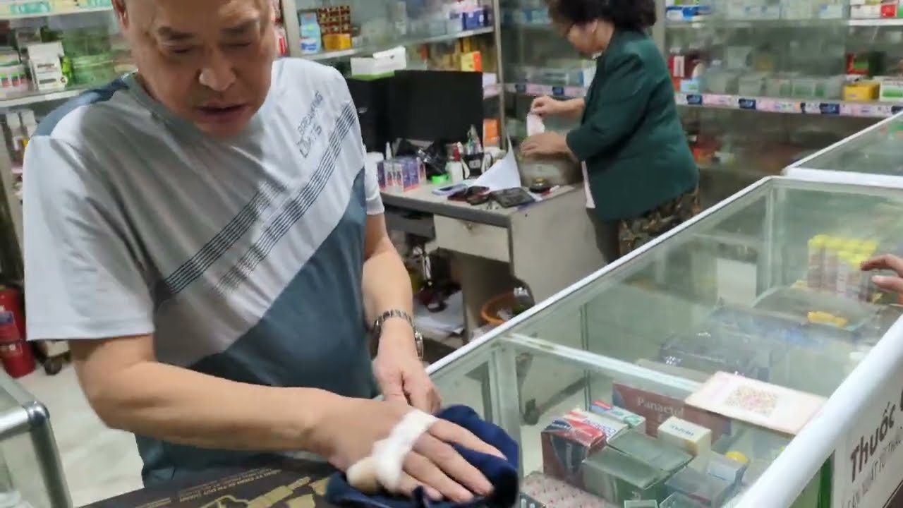 Cháu Linh Đi Mua Đồ Giúp Hỗ Trợ Kéo Cảm