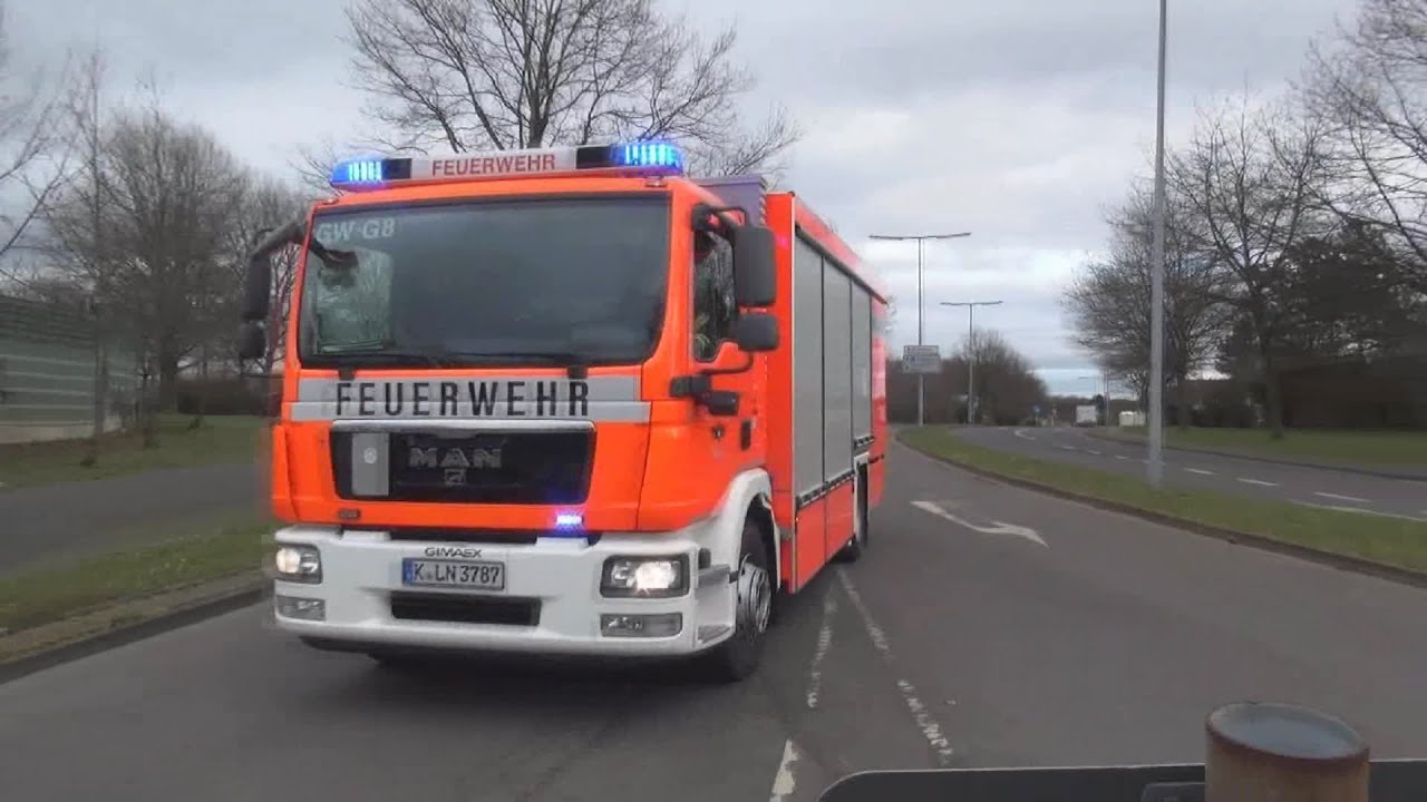 [VOLLALARM] Gefahrgutzug + Löschzug BF Köln FW 8 + Alarmdurchsage (2 Perspektiven)