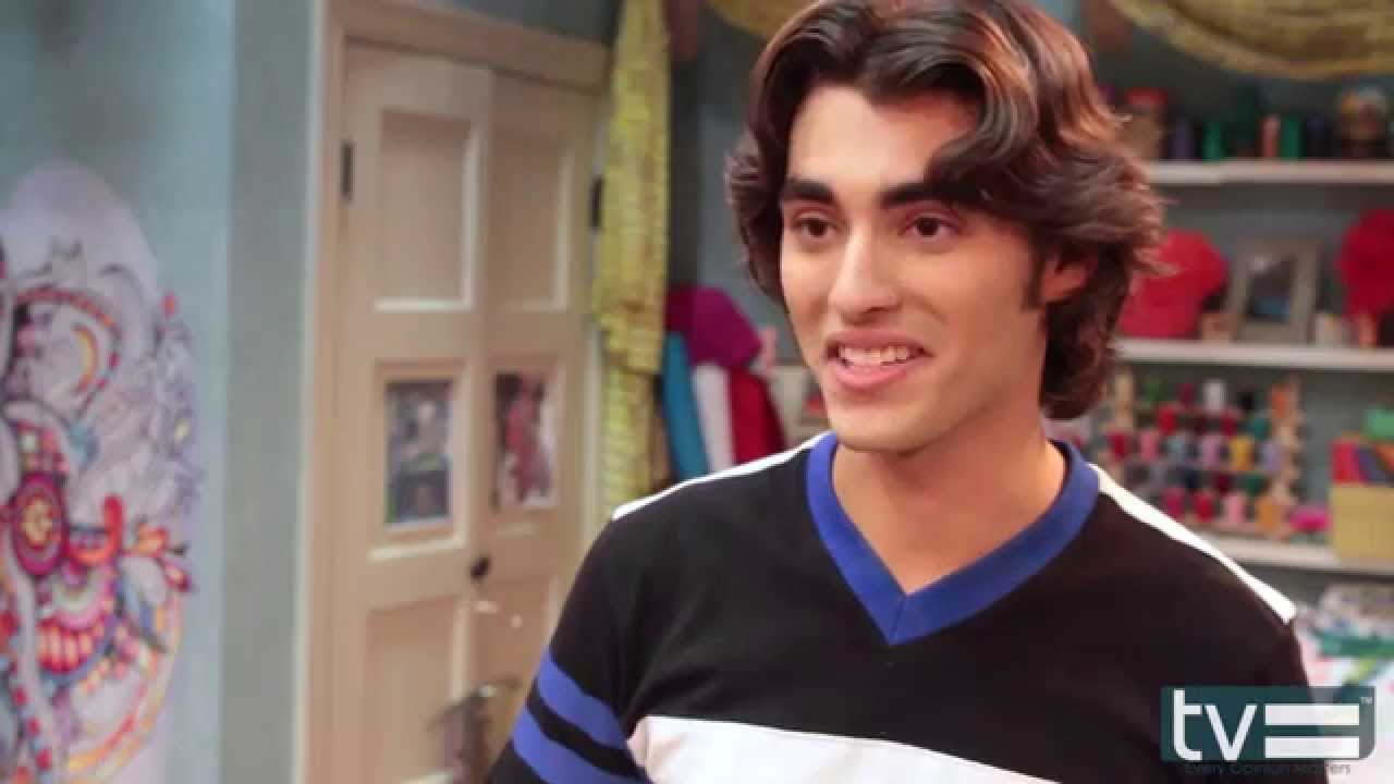 Blake Michael Interview - Dog with a Blog Season 3
