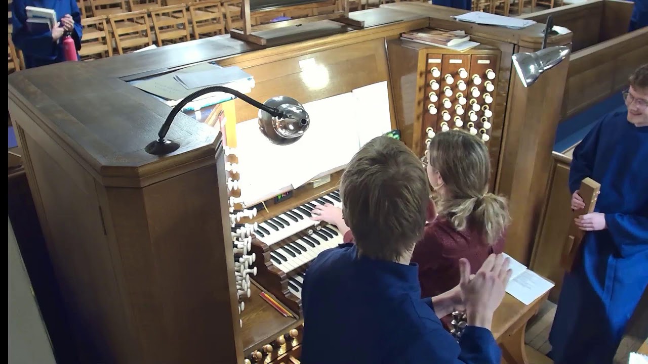 St Columbas' Pont Street Carols 2025