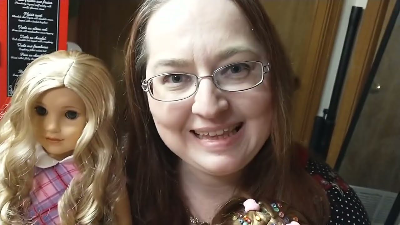 Join me as we check out the New American Girl Doll Truly me 125! and her Accessories!