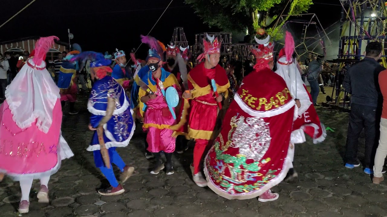 Así se  puso el ambiente en Malinaltepec  en Honor San Miguel Arcangel